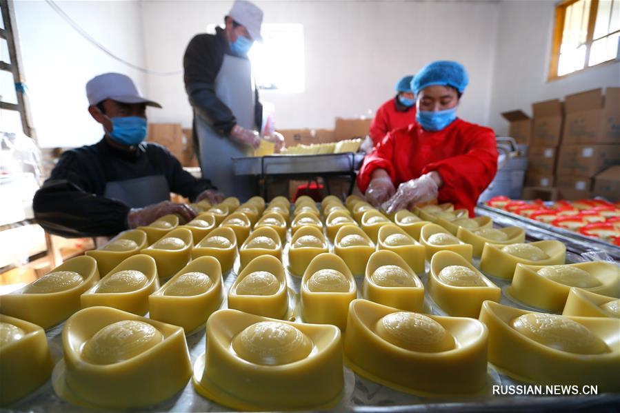 Фигурные рисовые пирожки к Празднику весны