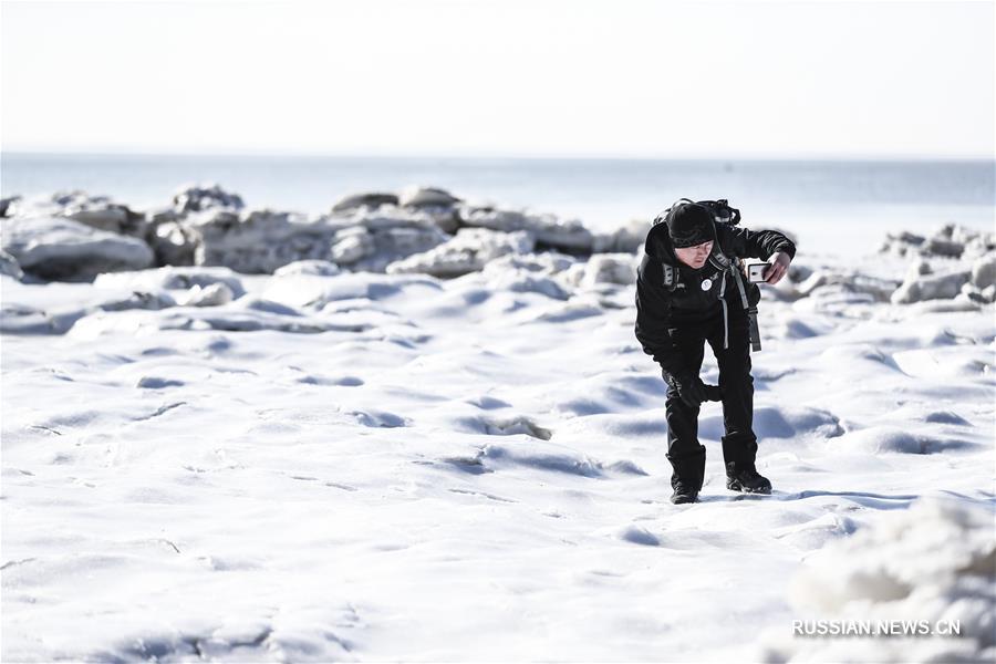 Пешая прогулка по льду на северо-востоке Китая
