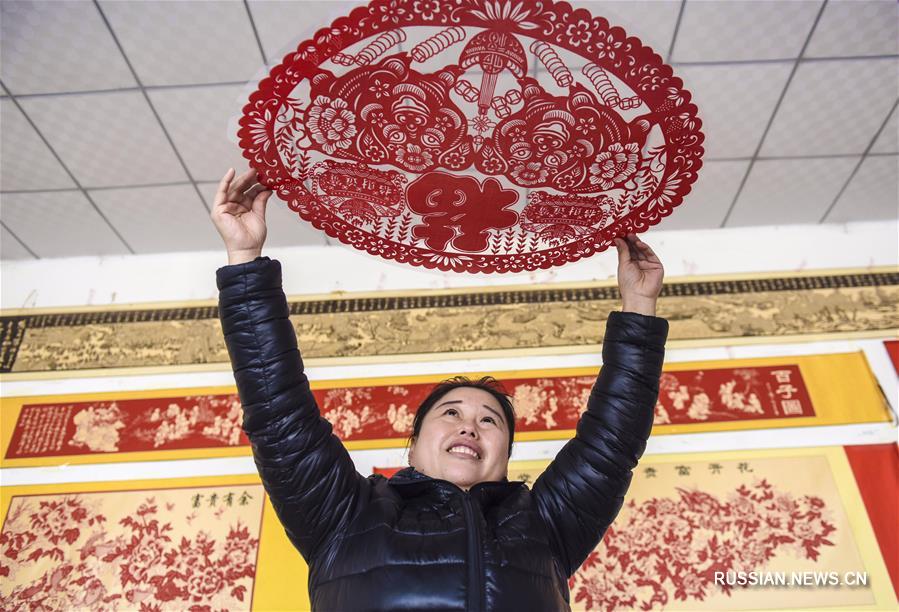 Бумажные орнаменты с символом наступающего года от мастериц из поселка Цуймяо