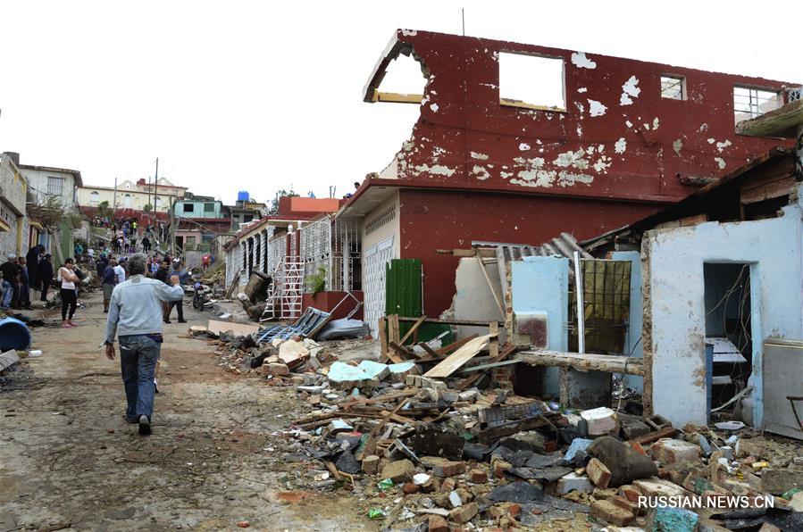 В Гаване три человека погибли в результате торнадо