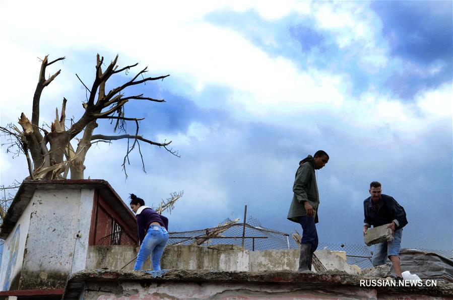 В Гаване три человека погибли в результате торнадо