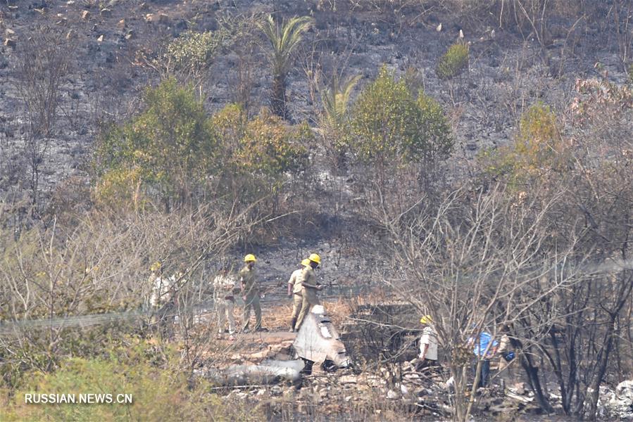 （国际）（3）印度一架教练战斗机坠毁2人死亡