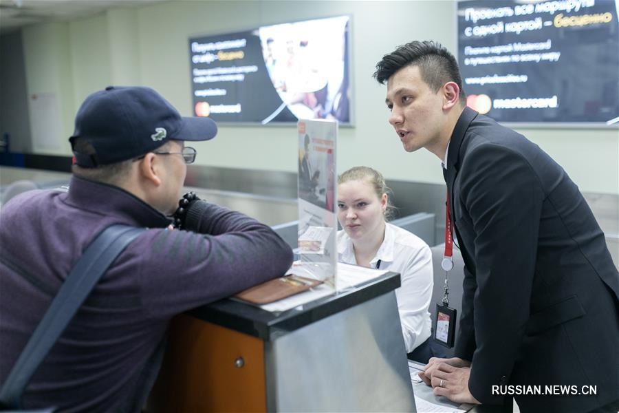 Сын двух народов: "Моя работа -- помогать людям возвращаться домой"