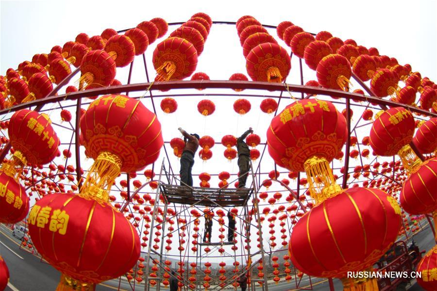Красные фонарики -- новогоднее настроение в Китае