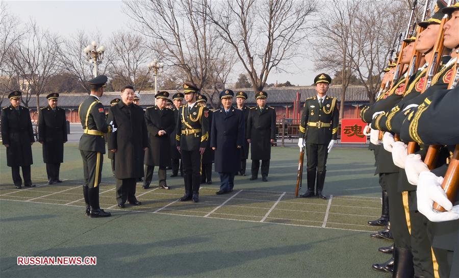 Си Цзиньпин поздравил всех военнослужащих с наступающим праздником Весны