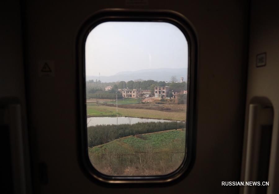 Путешествие из холодной зимы в теплую весну на высокоскоростном поезде