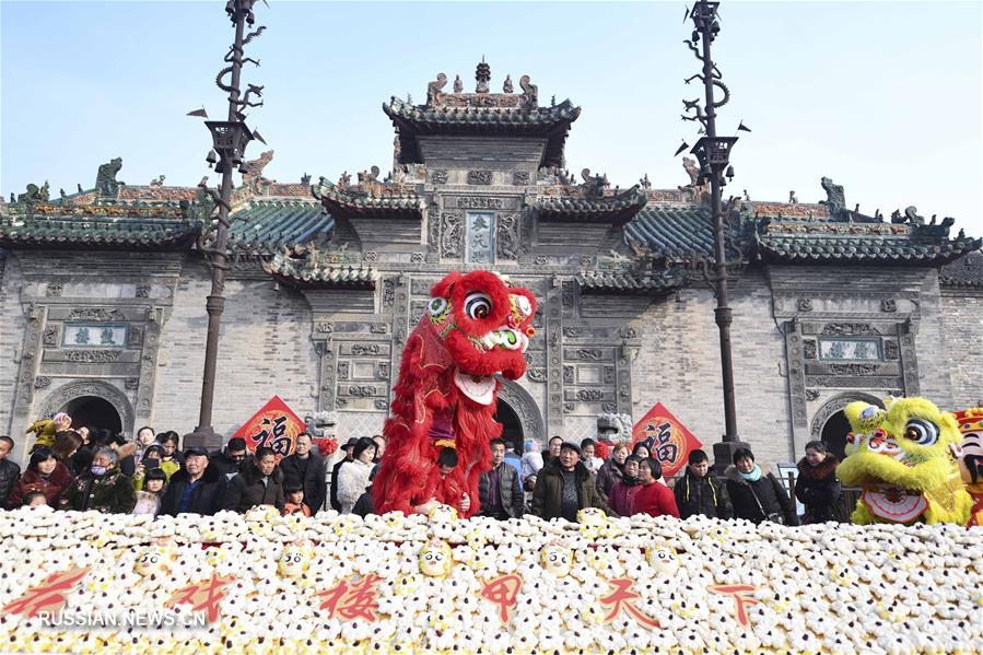 1500 новогодних хлебцев с финиками в Бочжоу