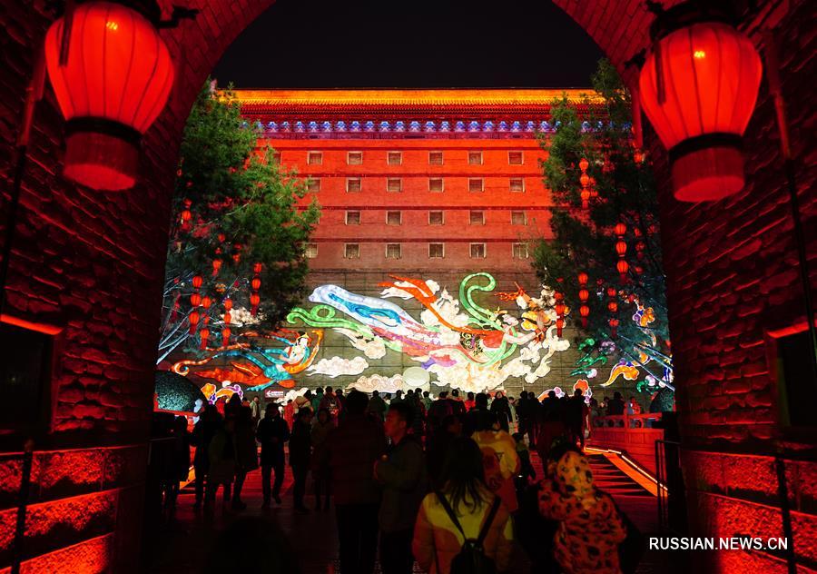 Впечатляющие ночные виды в Сиане во время праздника Весны