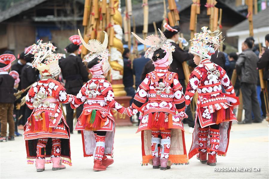 Праздник бамбуковых флейт в уезде Жунцзян