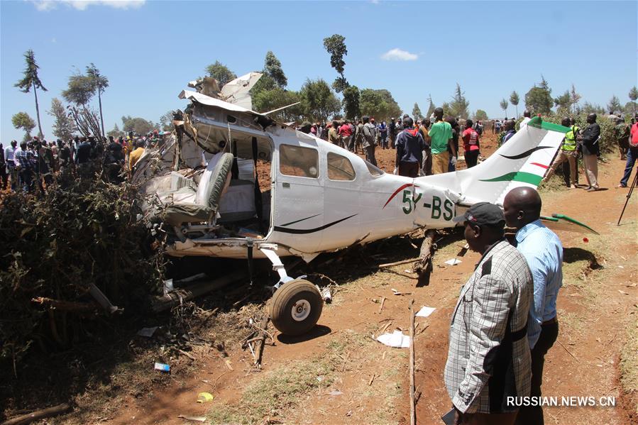 Пять человек погибли при крушении легкомоторного самолета на северо-западе Кении