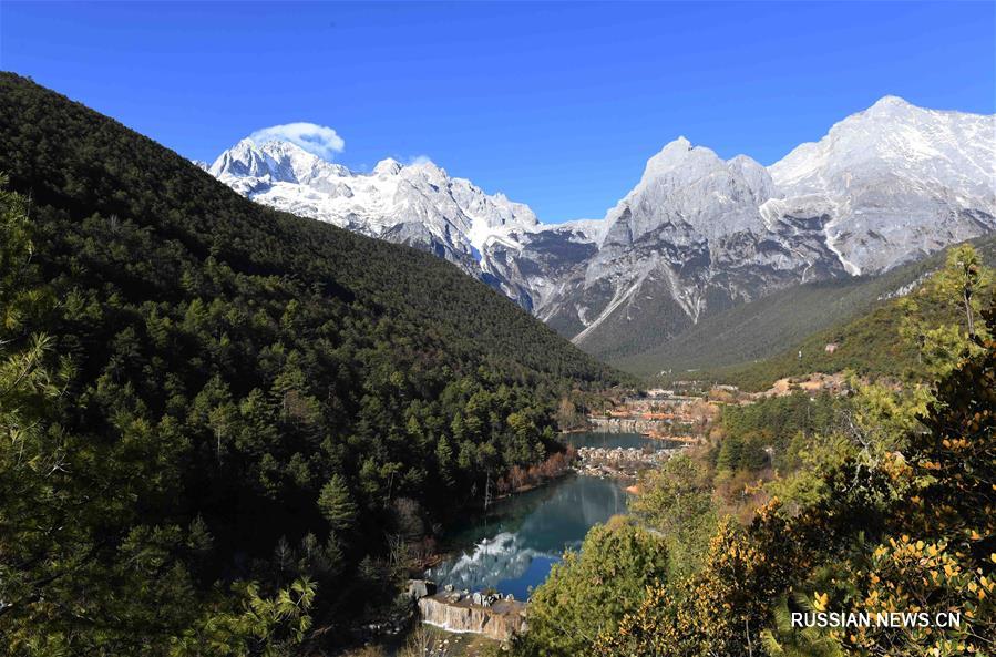 Величественные горные пейзажи в провинции Юньнань  