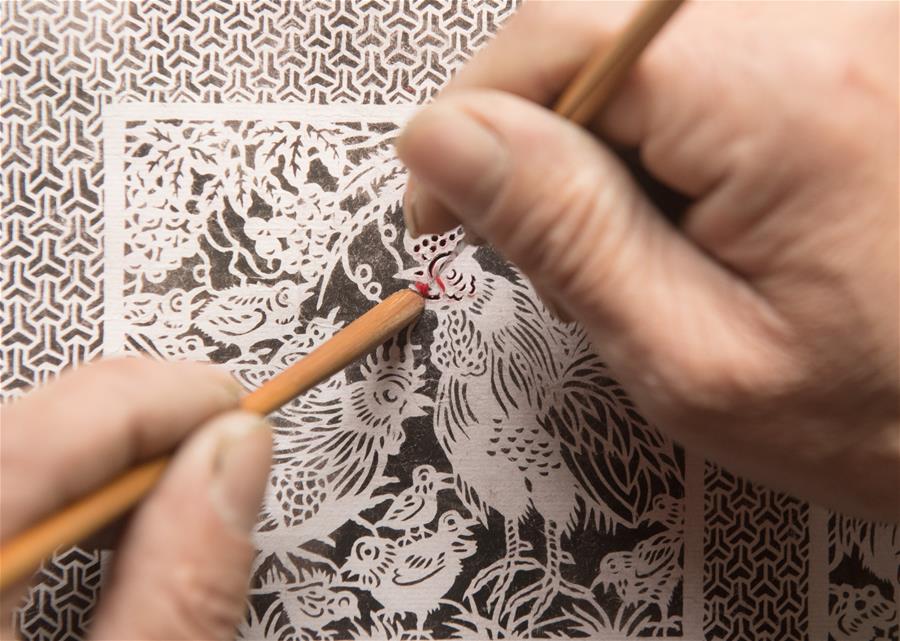 Декоративные драконы из Юэцина