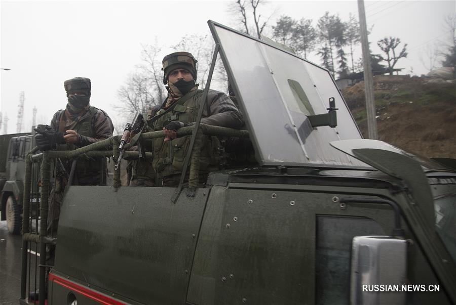 Жертвами теракта в контролируемой Индией части Кашмира стали как минимум 30 человек