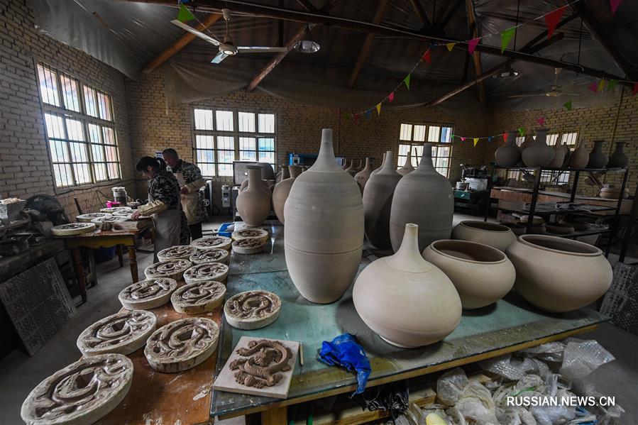 Глиняные изделия Учжоу в провинции Чжэцзян