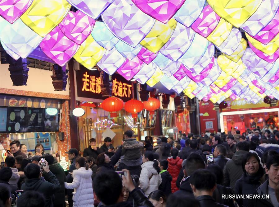 Праздник Фонарей отмечают по всему Китаю