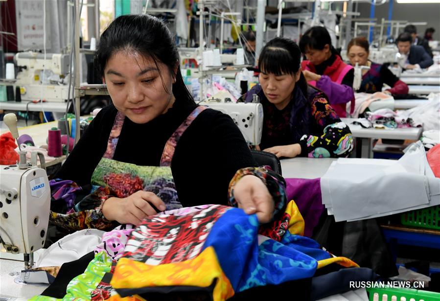 Компании из провинции Фуцзянь развивают интернет-продажи изготовленных на заказ товаров