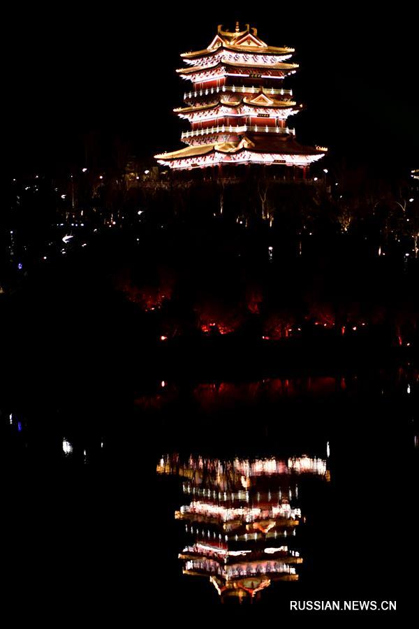 Ночная иллюминация садового ЭКСПО в Чжэнчжоу