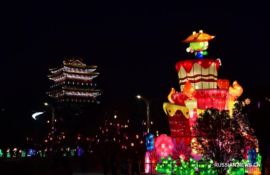 Ночная иллюминация садового ЭКСПО в Чжэнчжоу