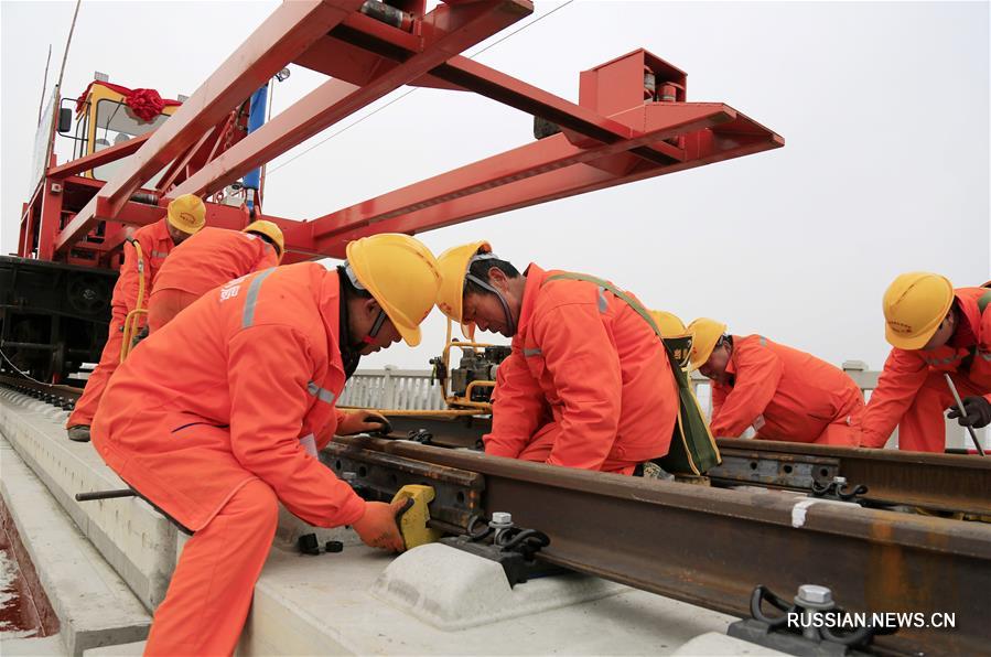 В Китае началась укладка рельсов высокоскоростной железной дороги Шанцю-Хэфэй-Ханчжоу