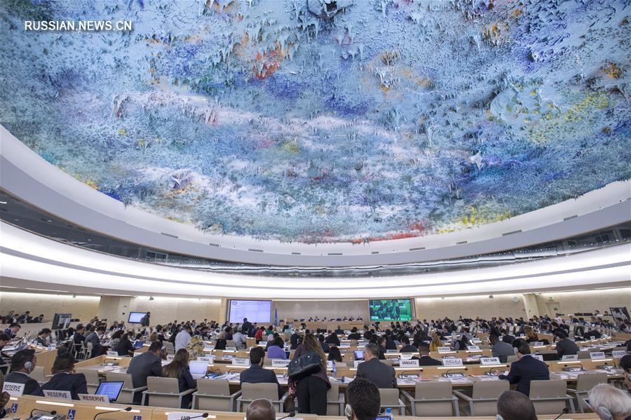 Представитель КНР: Каждый народ Китая -- член семьи китайской нации