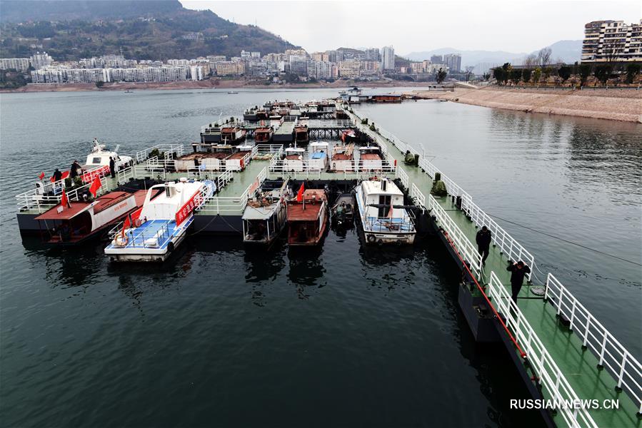 В бассейнах рек Янцзы и Чжуцзян вступил в силу сезонный запрет на рыбную ловлю