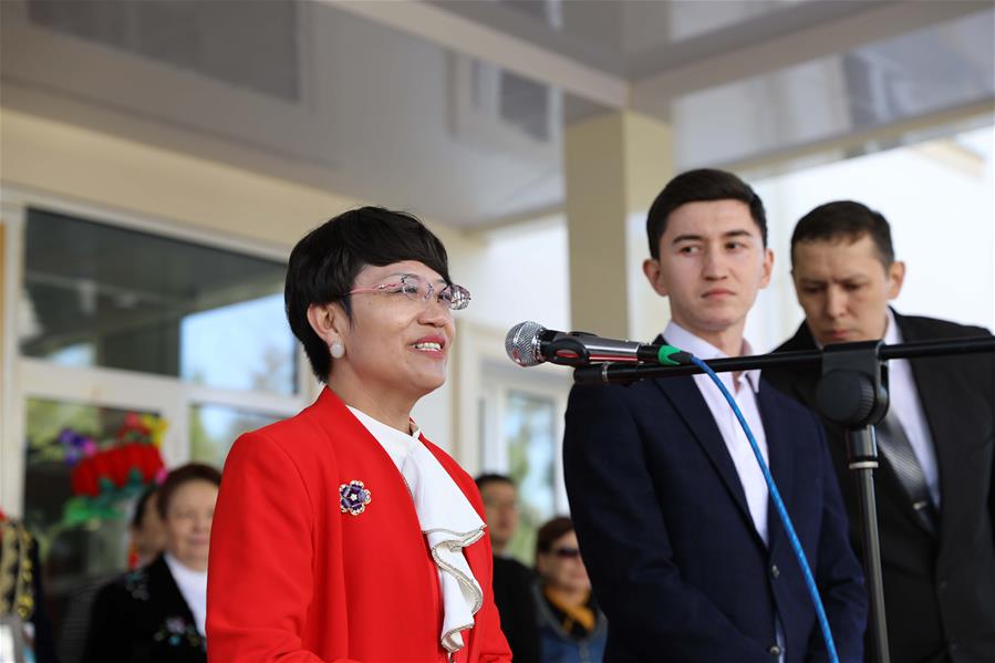 Китайские врачи проводят в Ташкенте благотворительную акцию "Сердцем озаренный мир"