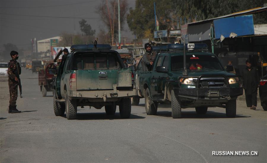 21 человек погиб при нападении на строительную компанию на востоке Афганистана