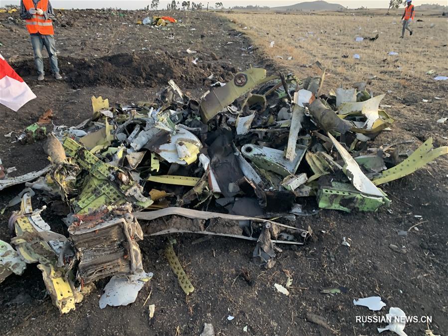 157 человек погибли в результате крушения самолета авиакомпании Ethiopian Airlines