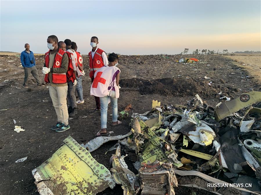 157 человек погибли в результате крушения самолета авиакомпании Ethiopian Airlines