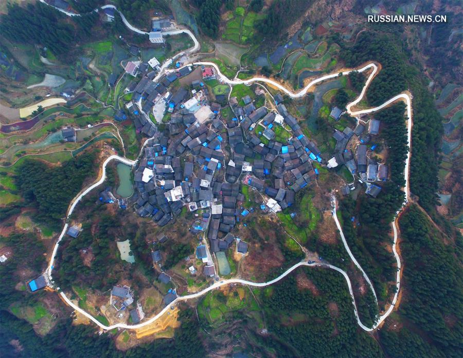 Новые дороги с твердым покрытием в провинции Гуйчжоу 