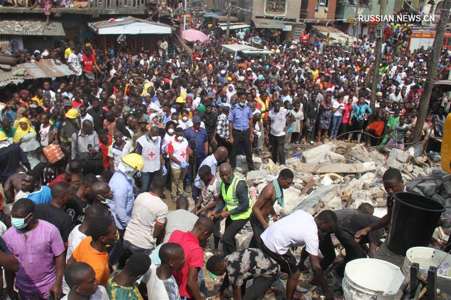 В Нигерии при обрушении здания погибли не менее 9 человек