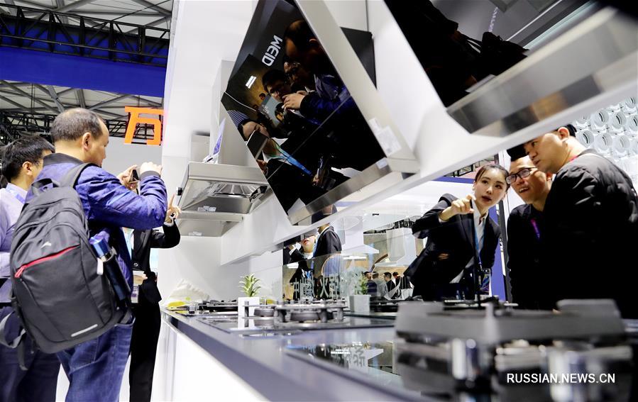 В Шанхае открылась выставка бытовой техники и потребительской электроники