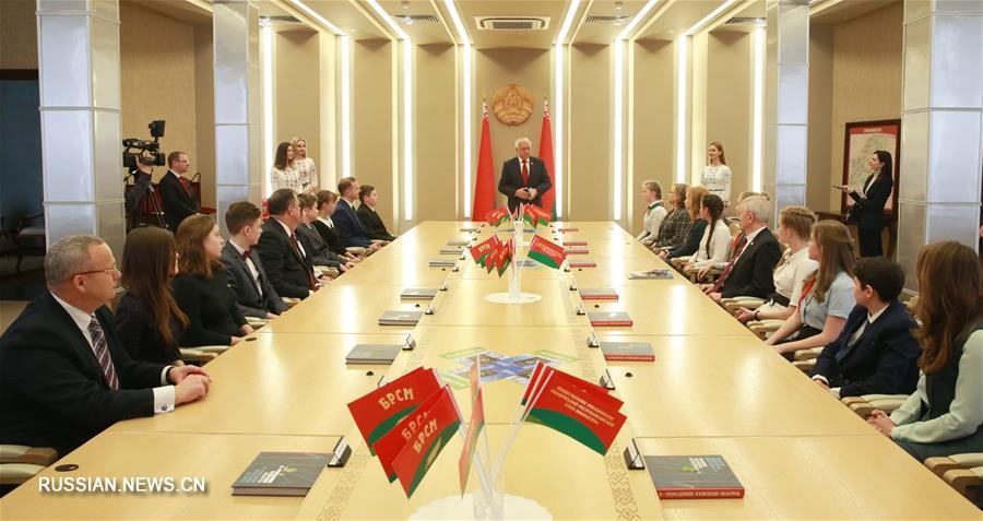 Беларусь отметила 25-летие принятия Конституции 