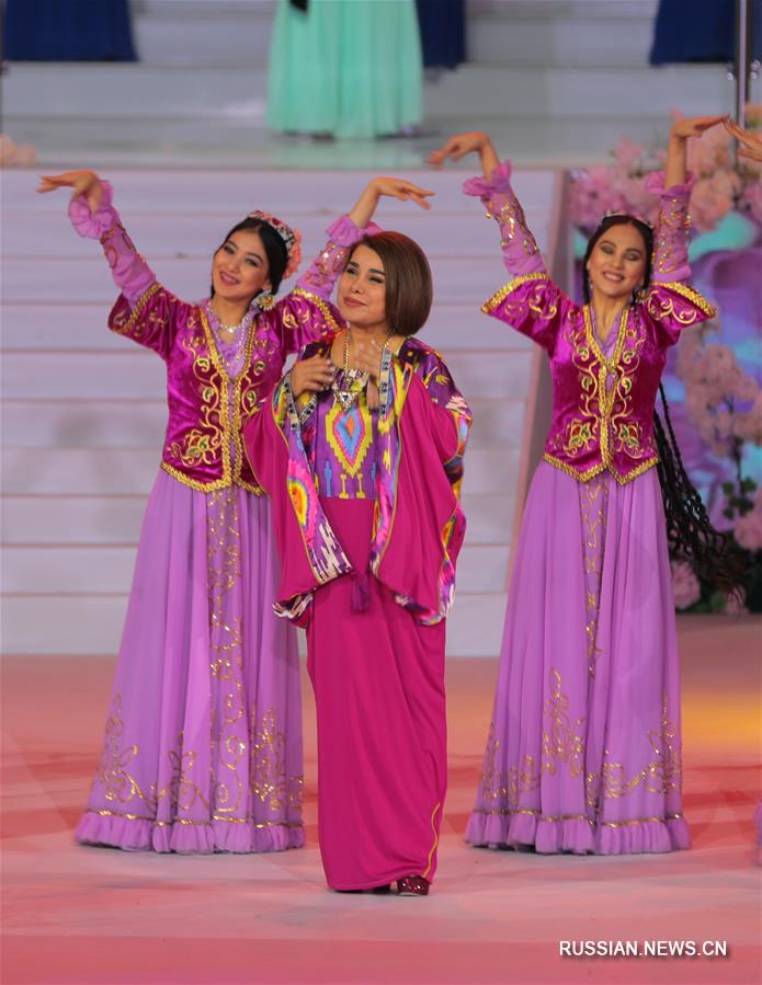 Президент Узбекистана поздравил соотечественников и зарубежных гостей с Наврузом