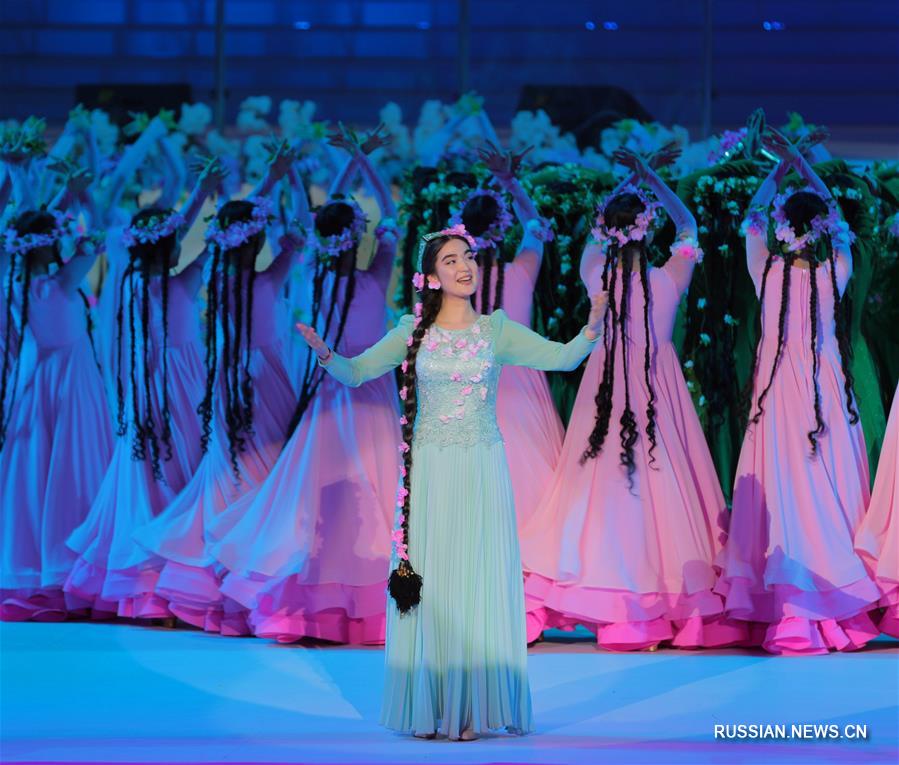 Президент Узбекистана поздравил соотечественников и зарубежных гостей с Наврузом