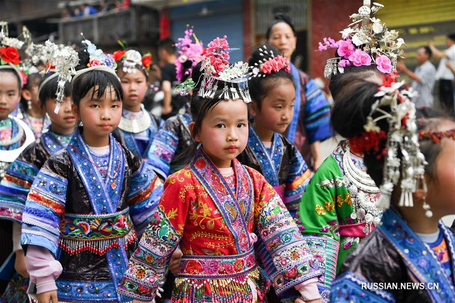 Весенний праздник в провинции Гуйчжоу  