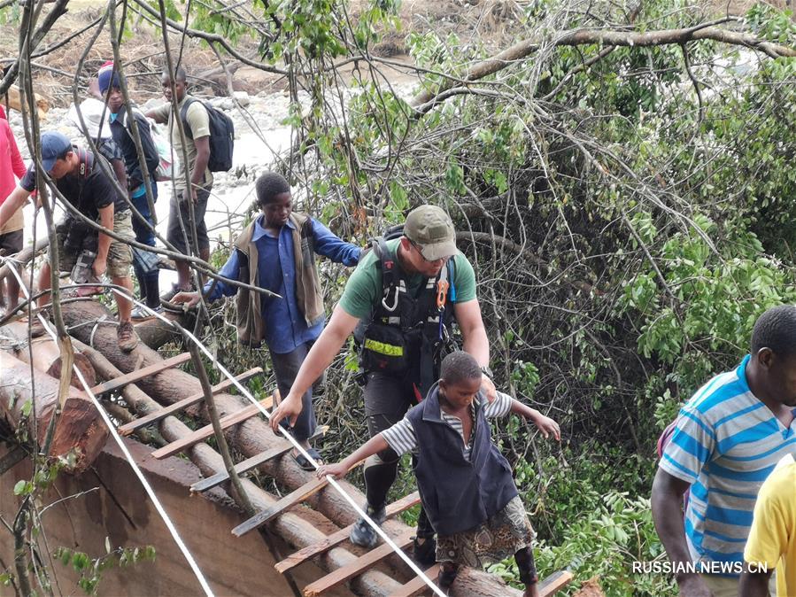 Число жертв тропического циклона "Идай" в Зимбабве возросло до 154 человек