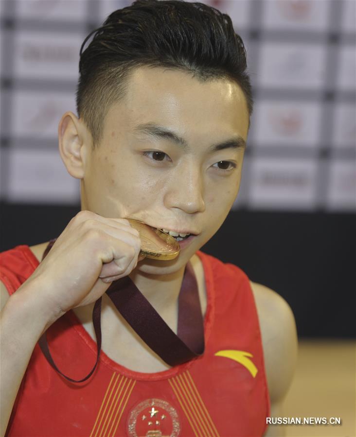 Спортивная гимнастика -- Кубок мира 2019, этап в Катаре: Цзоу Цзинъюань завовевал золото в упражнениях на брусьях