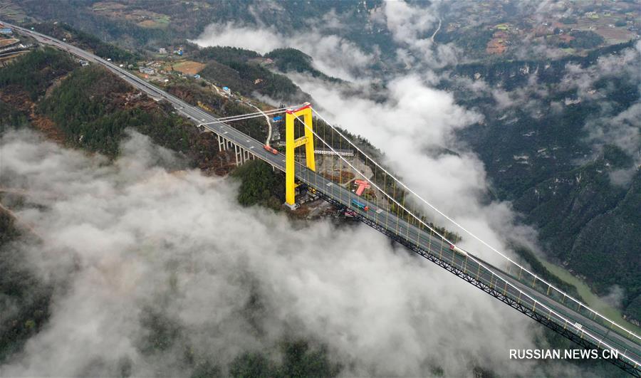 Сказочный туман у моста через реку Сыдухэ