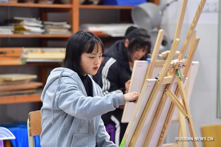 Успехи женского образования в горном уезде Жуншуй