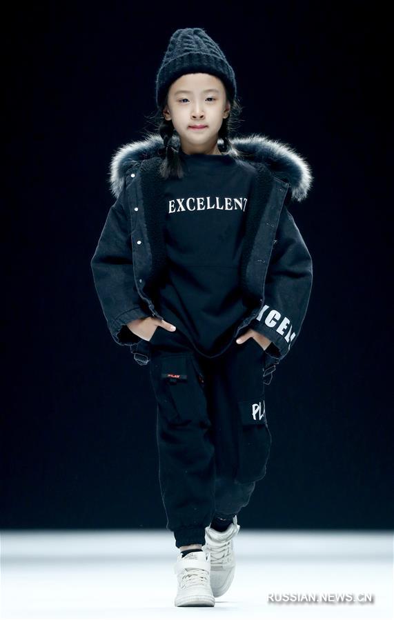 В Пекине прошел показ коллекции бренда LIUYONG