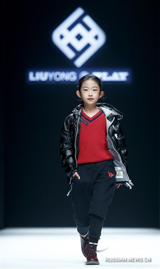 В Пекине прошел показ коллекции бренда LIUYONG
