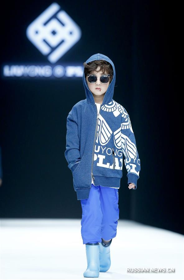 В Пекине прошел показ коллекции бренда LIUYONG