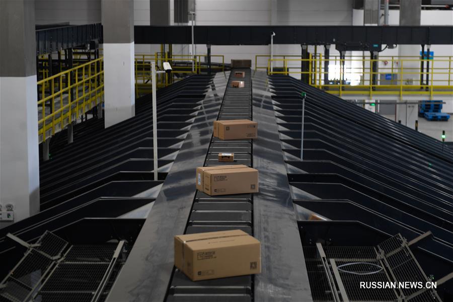В провинции Чжэцзян открылся первый полностью автоматизированный логистический "парк будущего" компании Cainiao