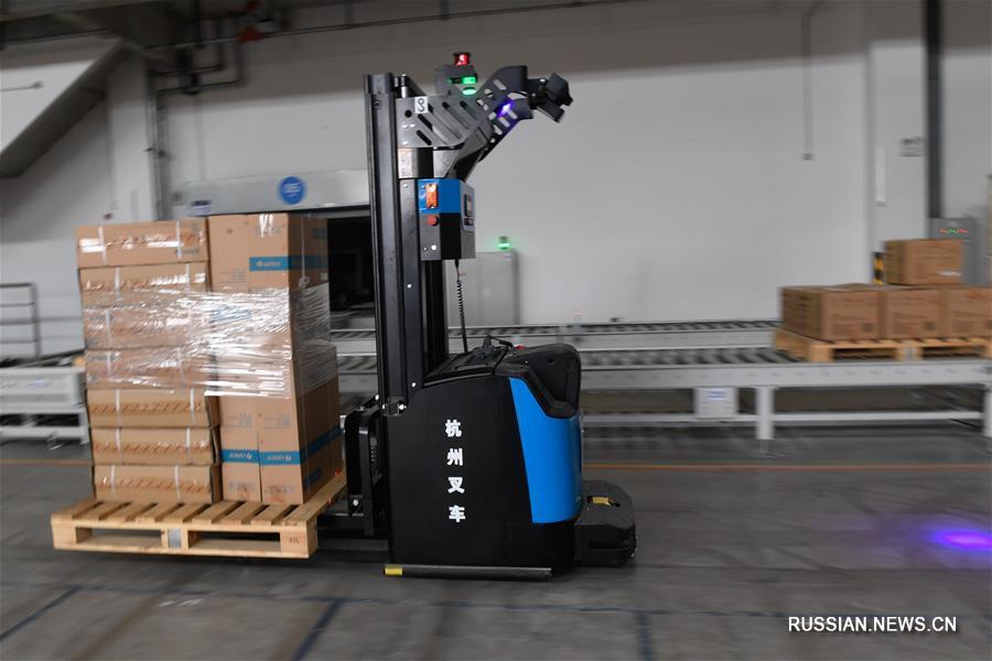 В провинции Чжэцзян открылся первый полностью автоматизированный логистический "парк будущего" компании Cainiao