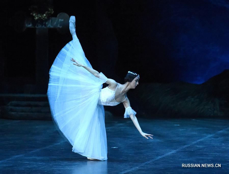 Центральная балетная труппа Китая представила в Португалии балет "Жизель"