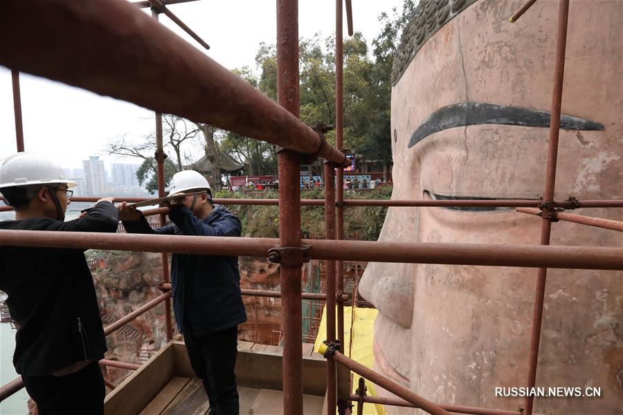 В провинции Сычуань вновь можно увидеть скульптуру Лэшаньского Будды