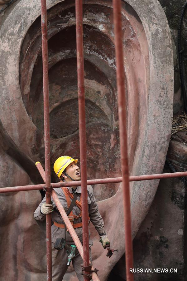 В провинции Сычуань вновь можно увидеть скульптуру Лэшаньского Будды