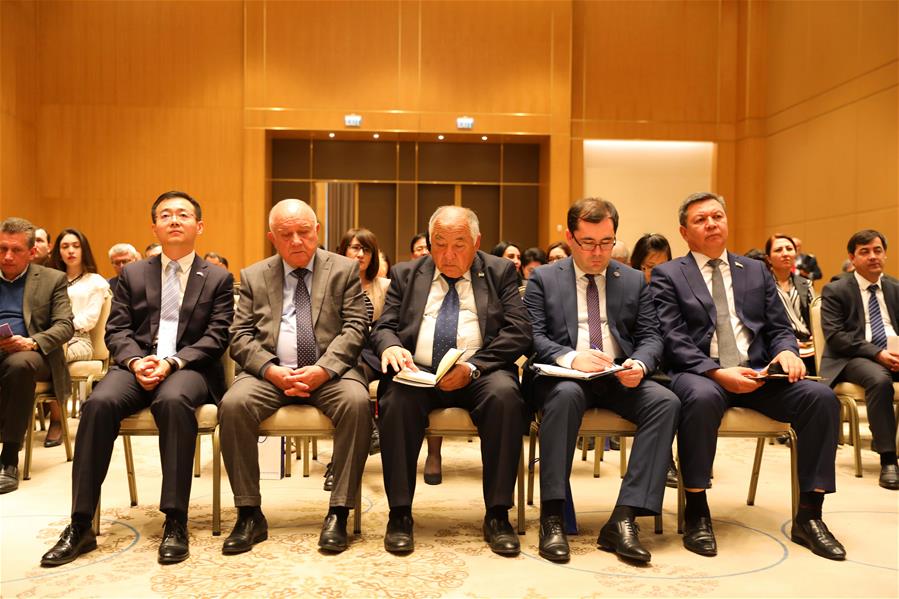 В Ташкенте представили итоги "двух сессий" Китая