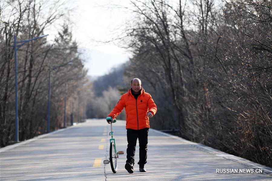 Пожилой любитель экстремальных прыжков в воду из города Муданьцзян